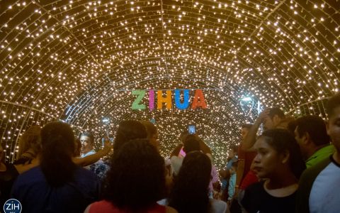 Christmas Lights in Zihuatanejo 2019