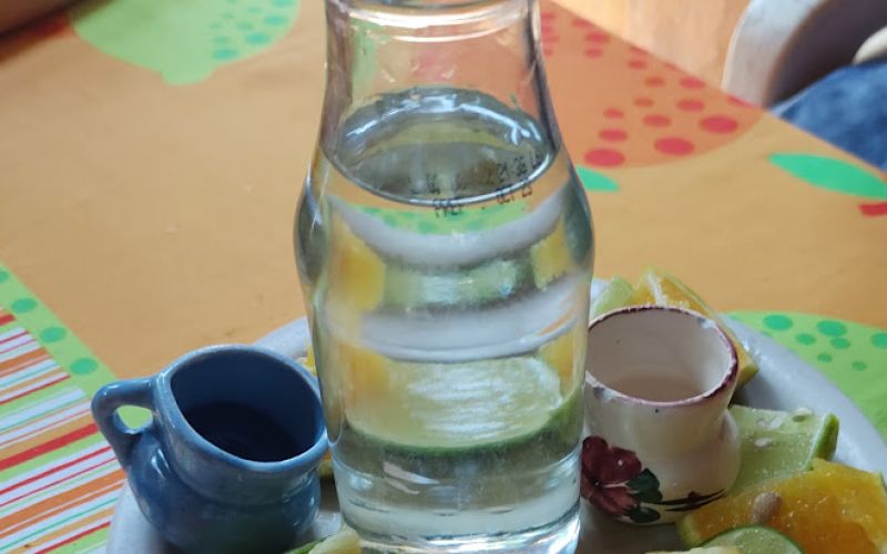 Un  O Mezcal De La Casa.jpeg