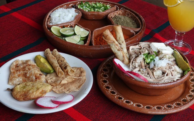Pozole Jaiba Feliz Zihuatanejo 