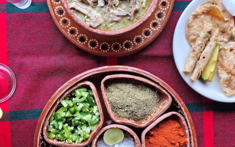 Tradicional Jueves De Pozole En Zihuatanejo 